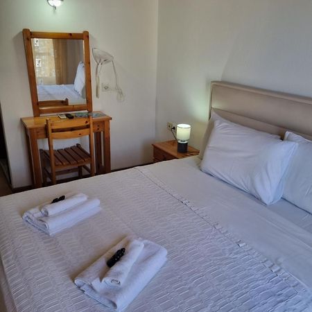 Zeus Guesthouse Panagia  Eksteriør billede